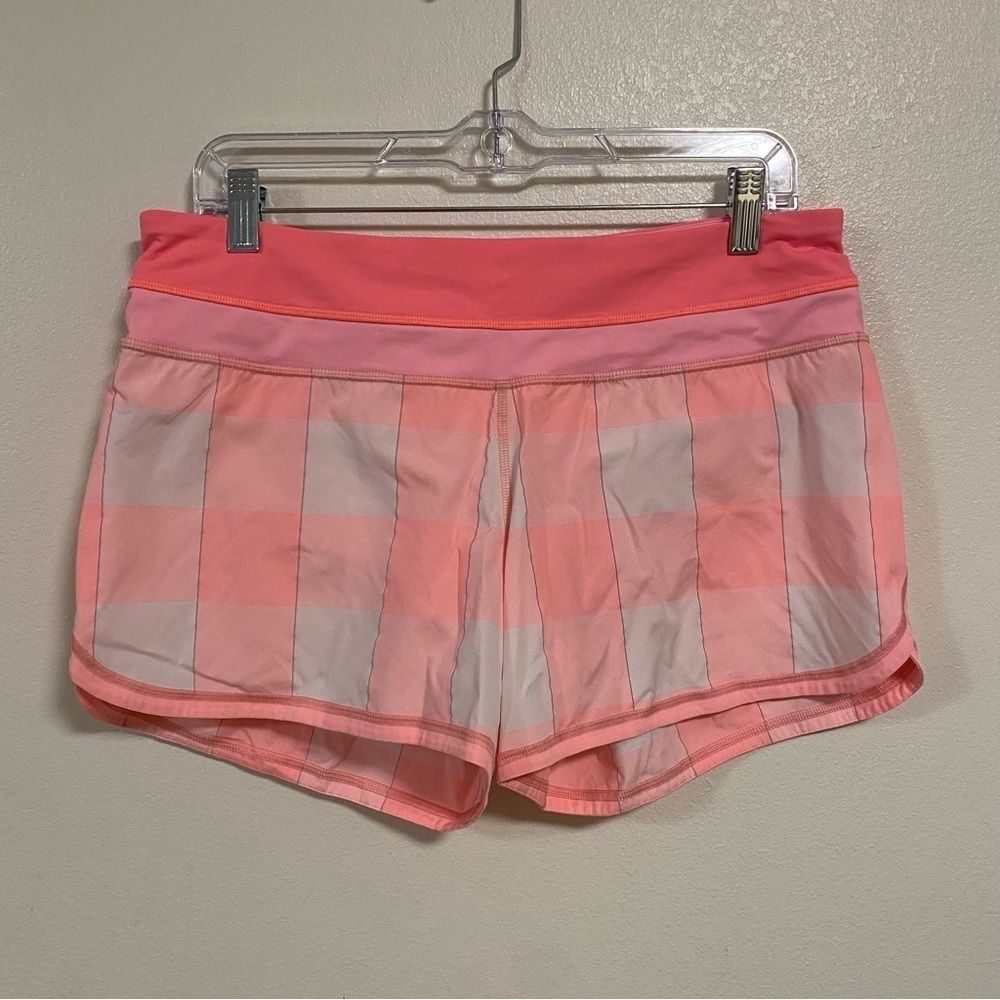 Lululemon shorts women’s size 8 Coral Gingham Groovy Run Short with lining